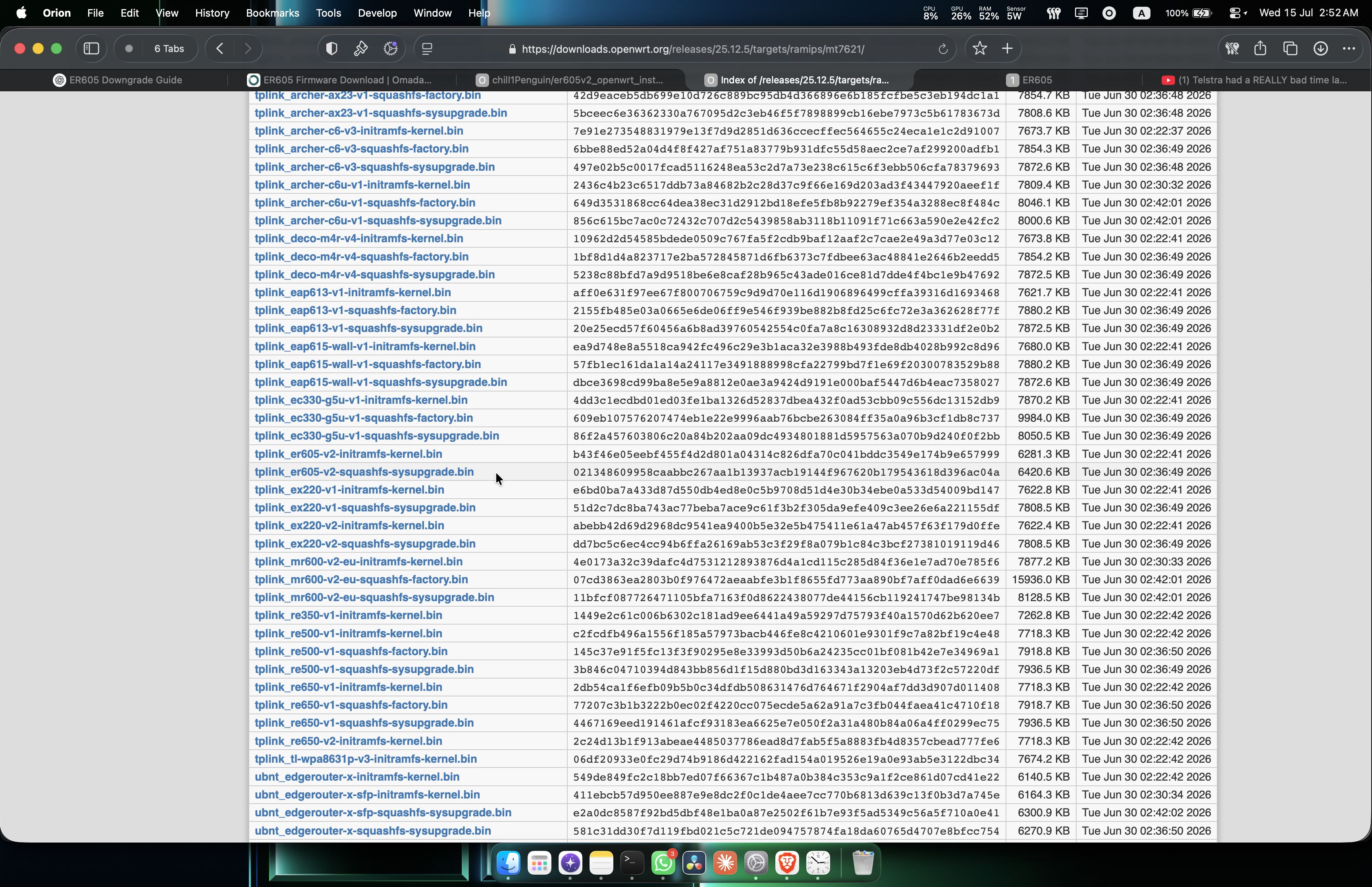 OpenWrt downloads directory listing for ramips/mt7621 showing the tplink_er605-v2 initramfs and squashfs sysupgrade files.